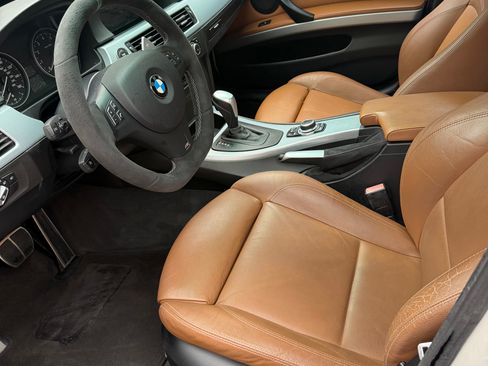Used 2010 BMW 335i Sedan RWD image 19