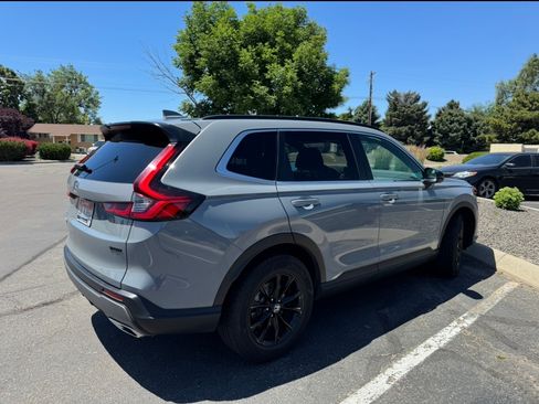 Used 2023 Honda CR-V Sport image 9