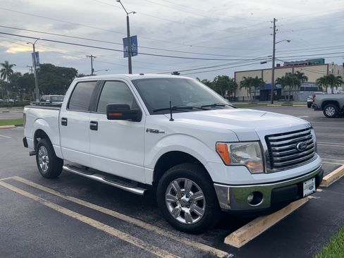 Used 2012 Ford F150 XLT w/ XLT Chrome Pkg image 2