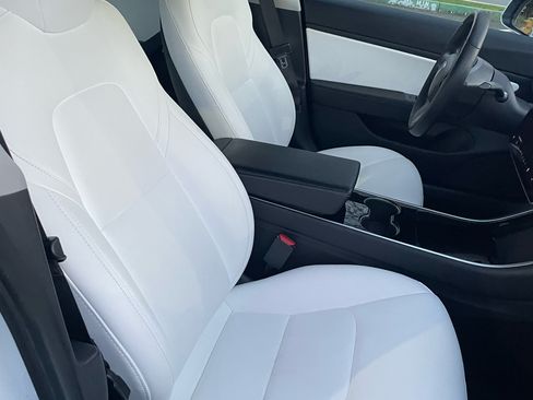 Used 2020 Tesla Model 3 Long Range image 18