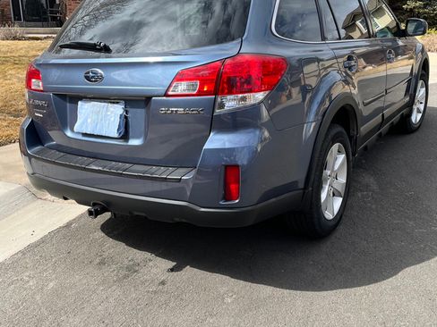Used 2014 Subaru Outback 2.5i Premium image 6