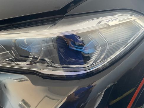 Used 2019 BMW X5 xDrive40i w/ M Sport Package image 11