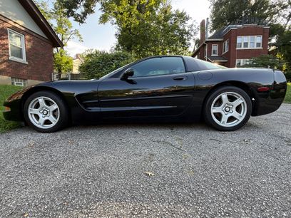 Used 1999 Chevrolet Corvette Coupe w/ Memory Pkg