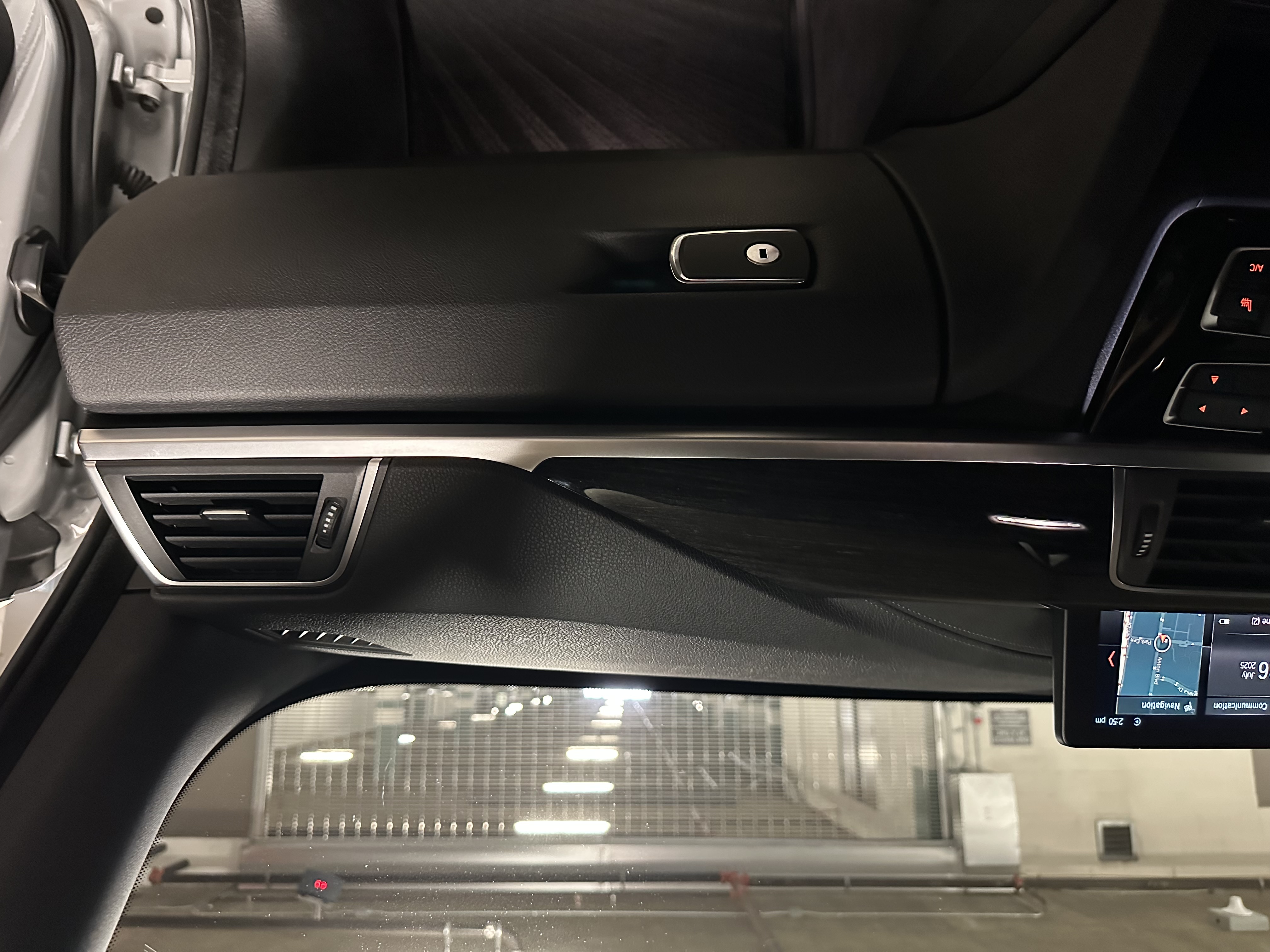 Used 2018 BMW 330i Gran Turismo xDrive AWD/4WD image 30