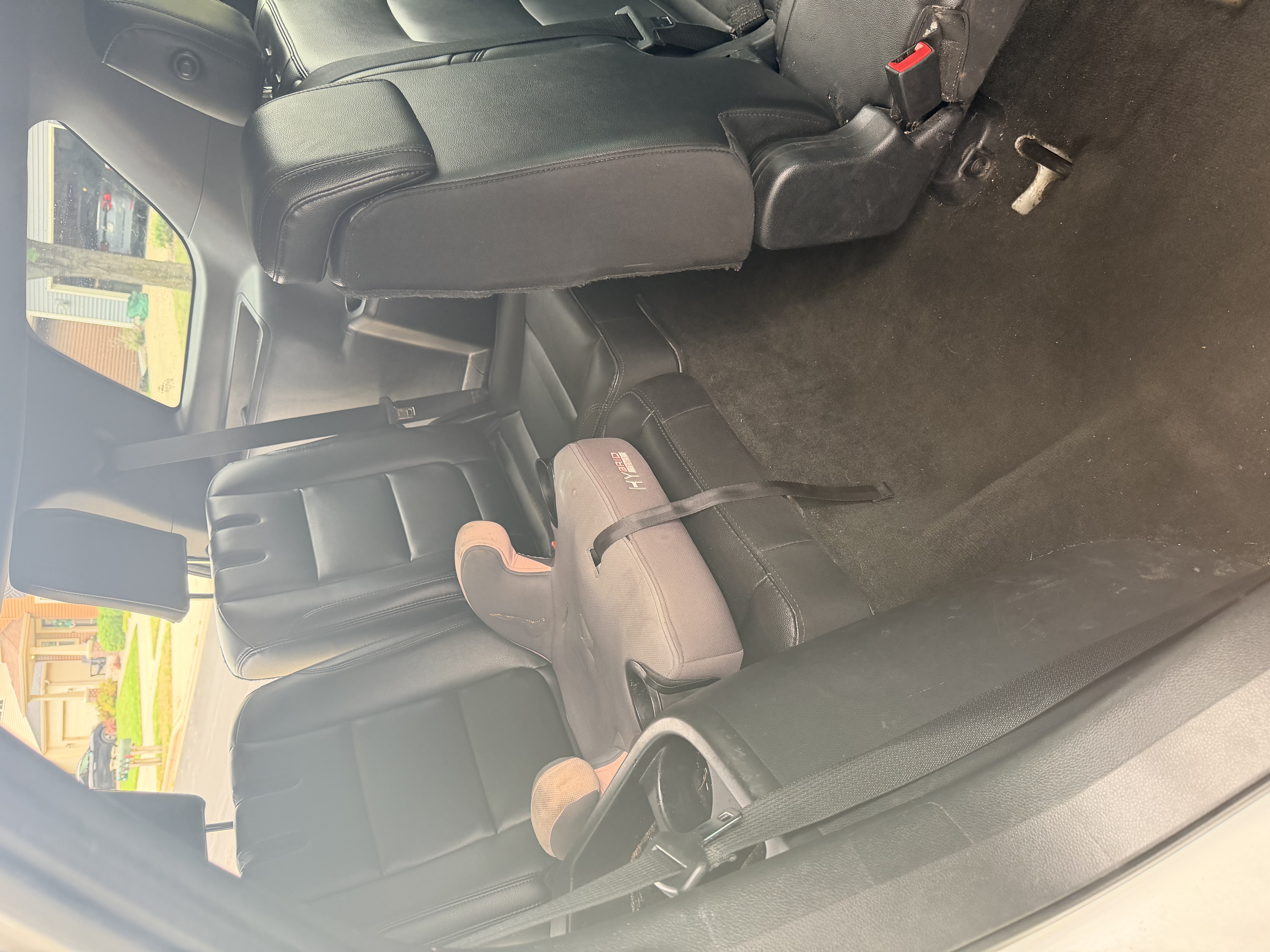 Used 2016 Ford Explorer XLT w/ Equipment Group 202A AWD/4WD image 12