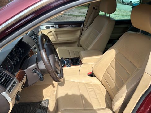 Used 2008 Volkswagen Touareg V6 image 12