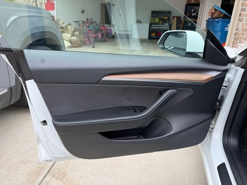 Used 2021 Tesla Model 3 Standard Range Plus image 15