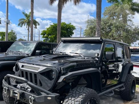 Used 2020 Jeep Wrangler Unlimited Sport S AWD/4WD image 4