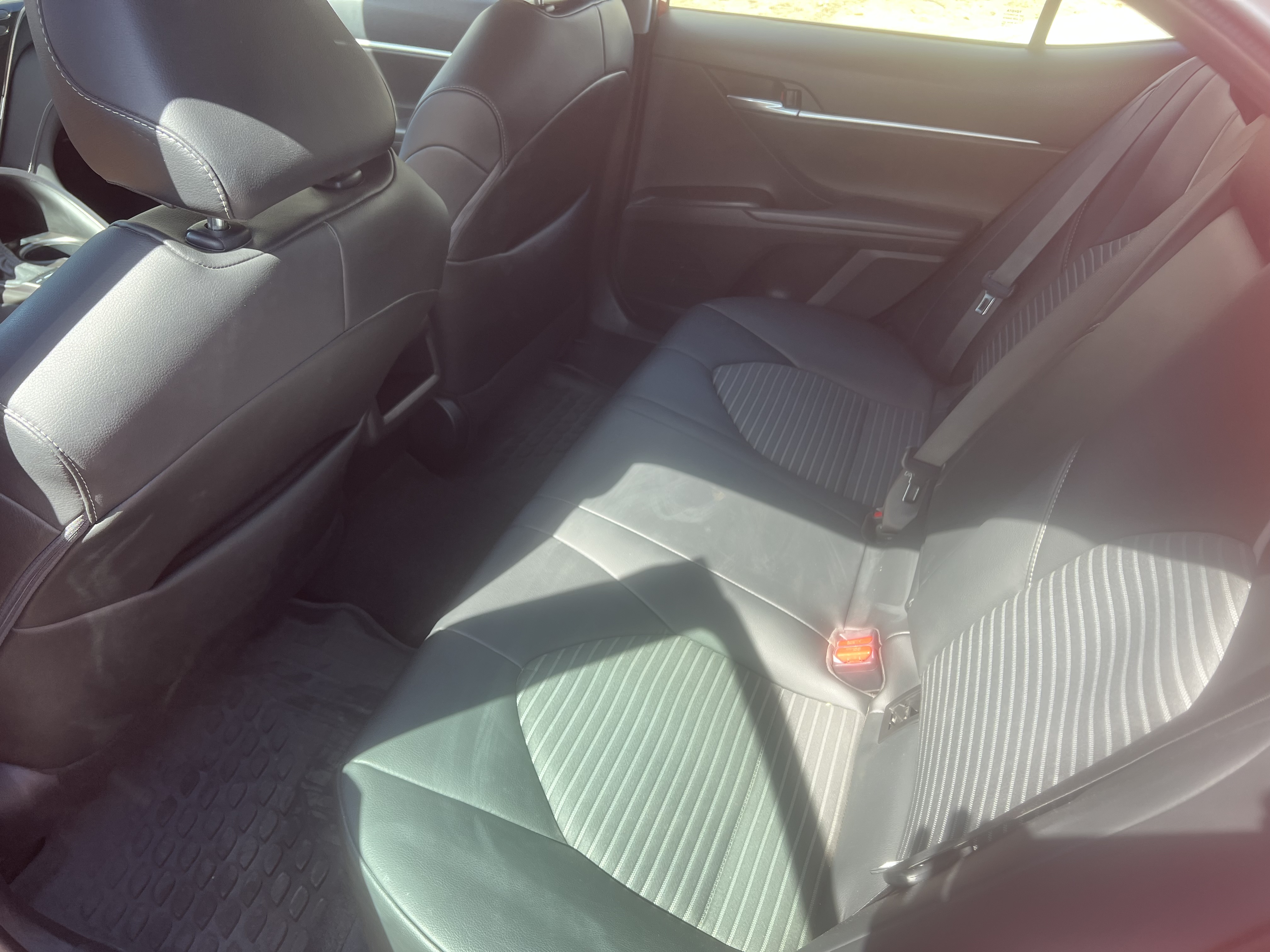 Used 2023 Toyota Camry SE w/ Convenience Package FWD image 14