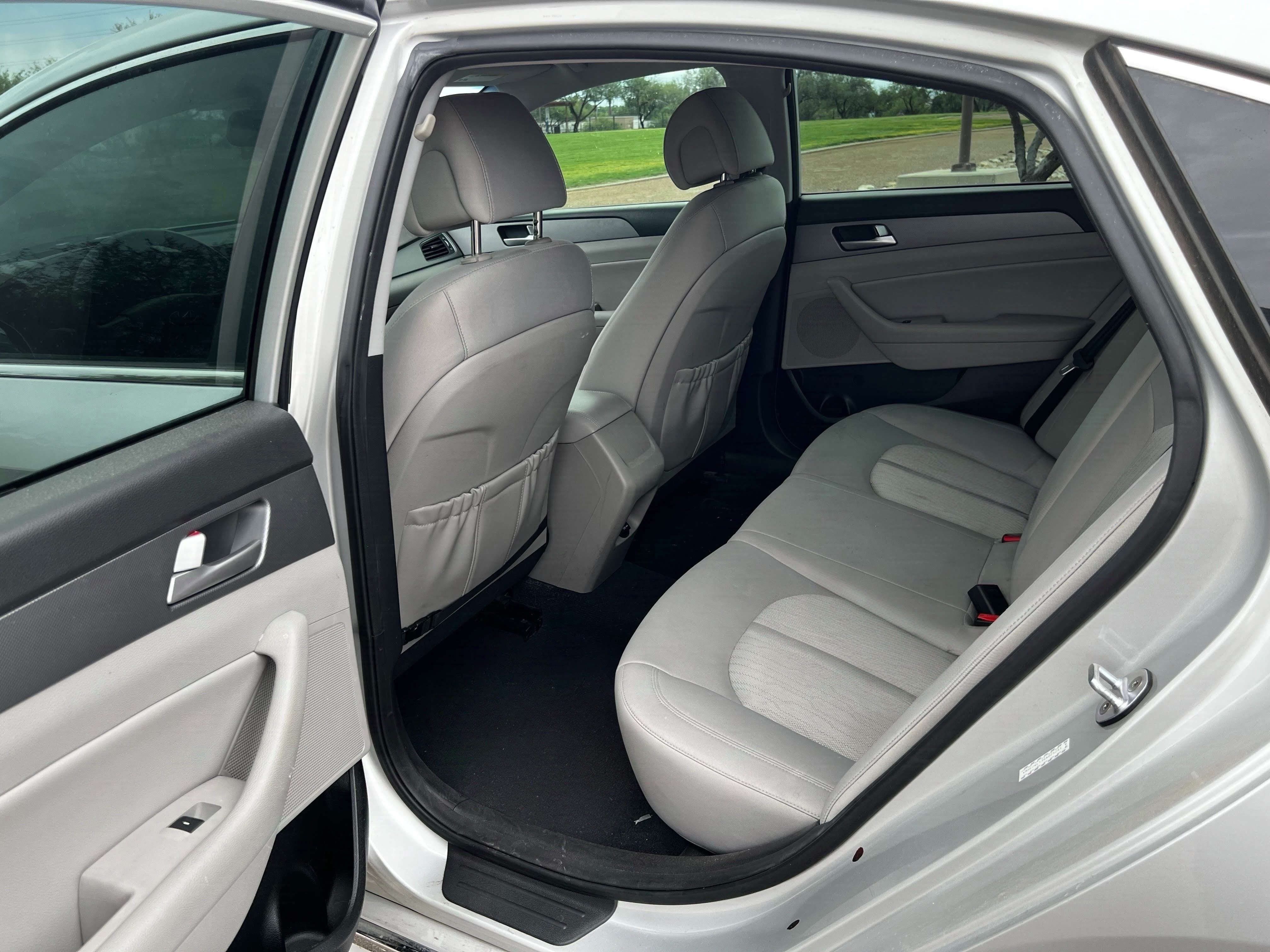 Used 2016 Hyundai Sonata SE FWD image 10