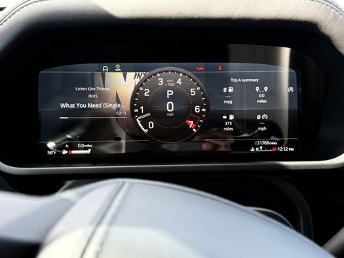 Used 2022 Land Rover Defender 110 X-Dynamic HSE image 14