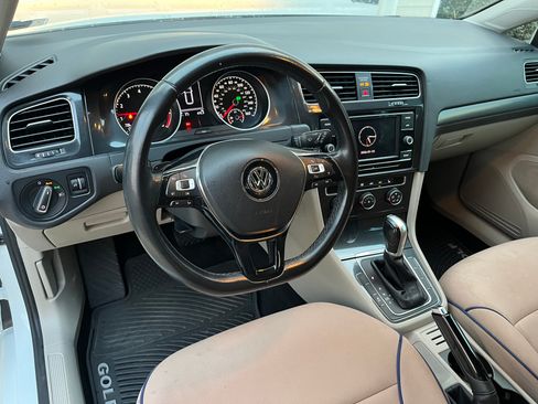 Used 2018 Volkswagen Golf S AWD/4WD image 16
