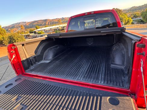 Used 2004 Dodge Ram 1500 Truck SLT w/ Sport Appearance Group image 13