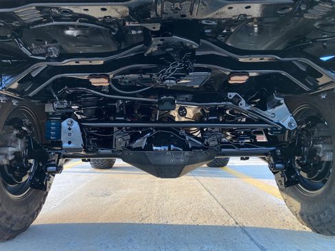 Used 2022 Toyota 4Runner SR5 AWD/4WD image 14