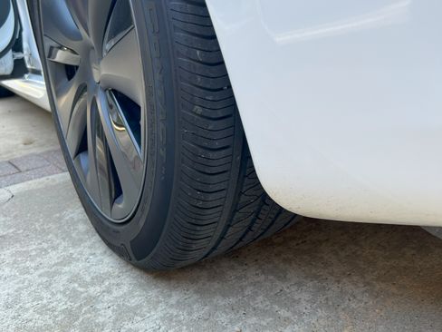 Used 2022 Tesla Model S Standard Range image 20