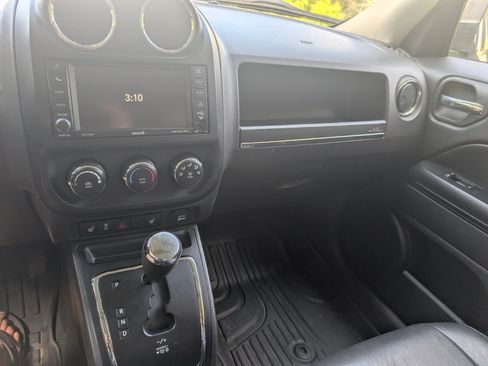 Used 2016 Jeep Patriot 4WD image 6