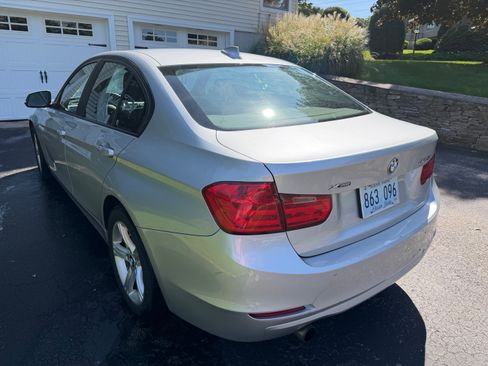 Used 2014 BMW 320i xDrive Sedan AWD/4WD image 5
