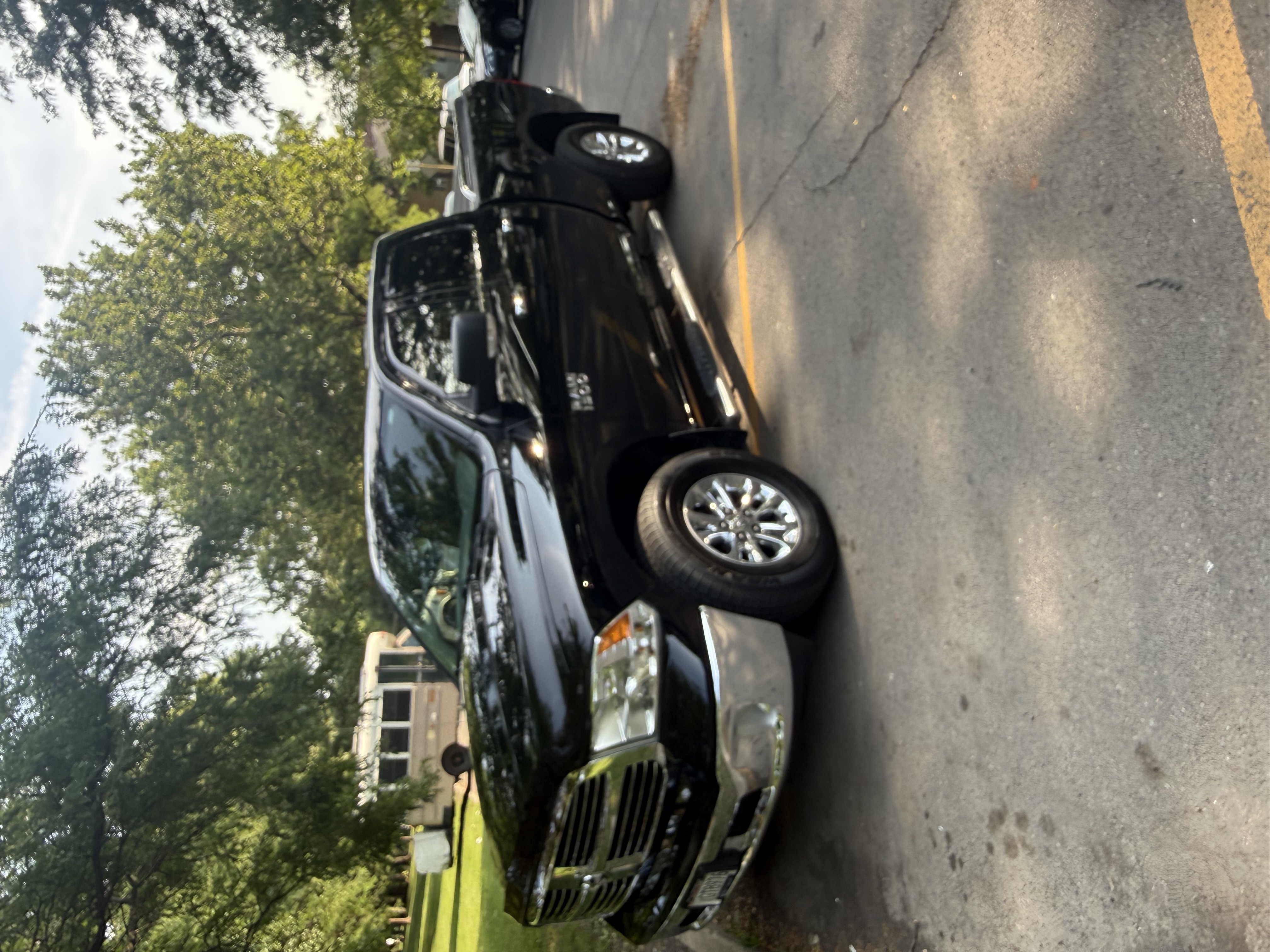 Used 2013 RAM 1500 Classic SLT w/ Big Horn Equipment Group AWD/4WD image 1