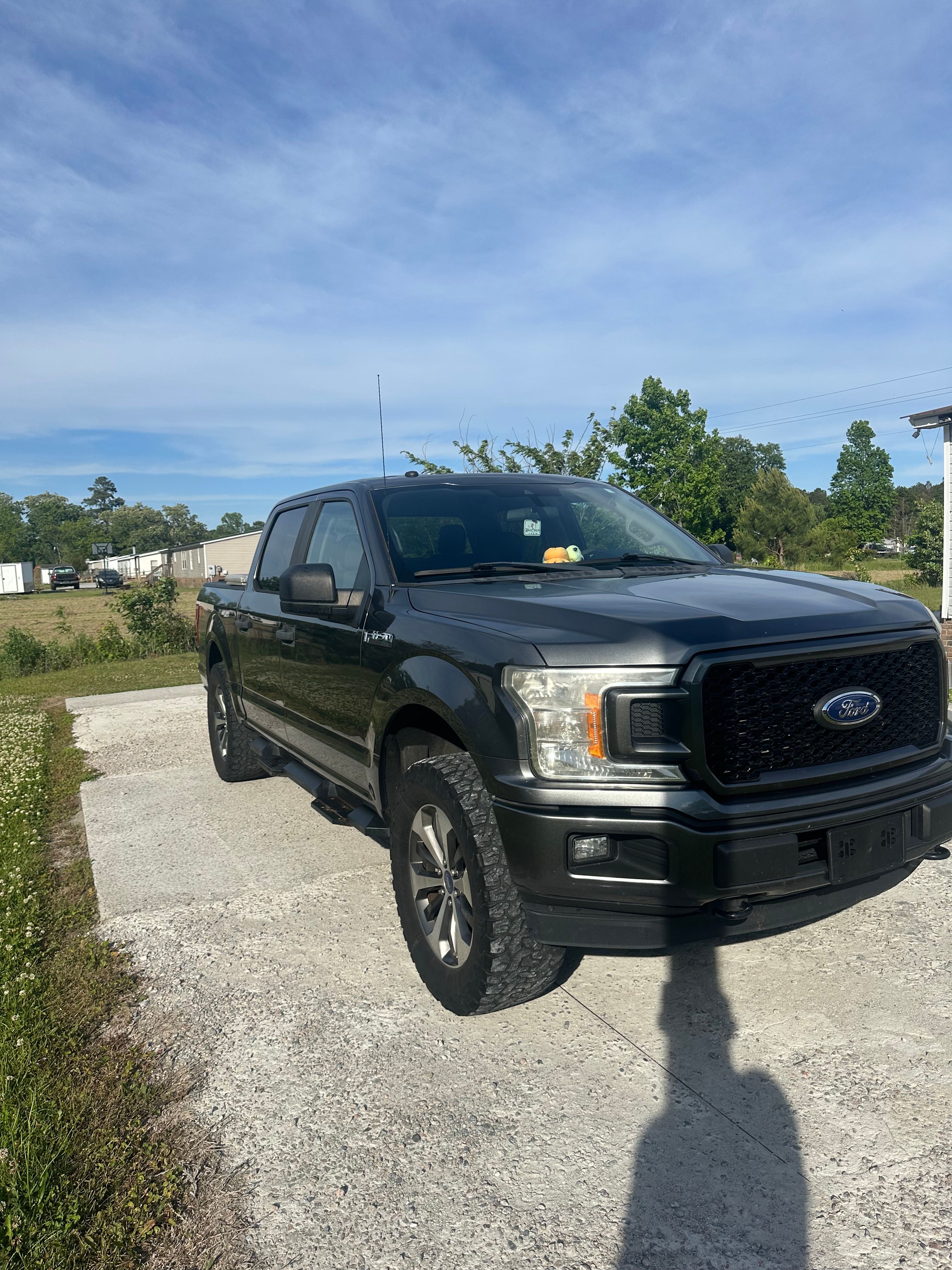 Used 2019 Ford F150 XL w/ Equipment Group 101A Mid AWD/4WD image 8