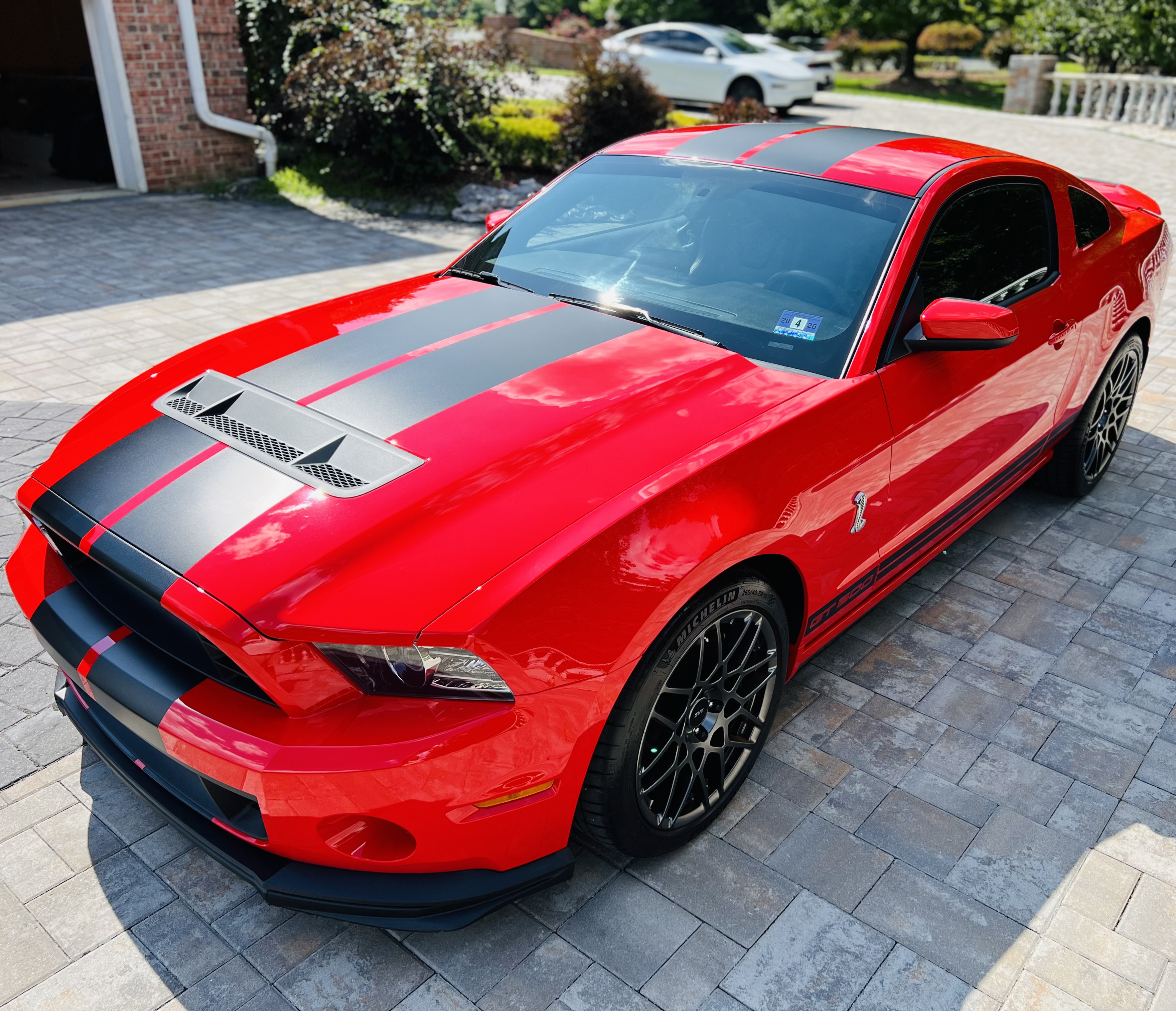 Used 2014 Ford Mustang Shelby GT500 w/ Equipment Group 821A RWD image 2