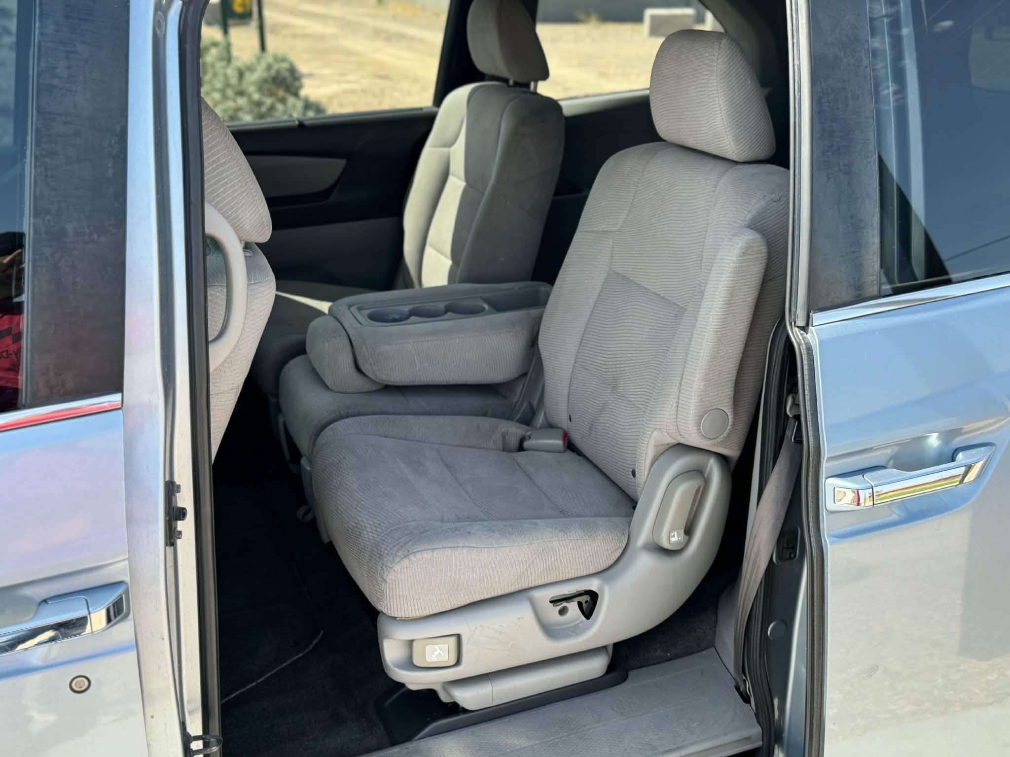 Used 2011 Honda Odyssey EX image 6
