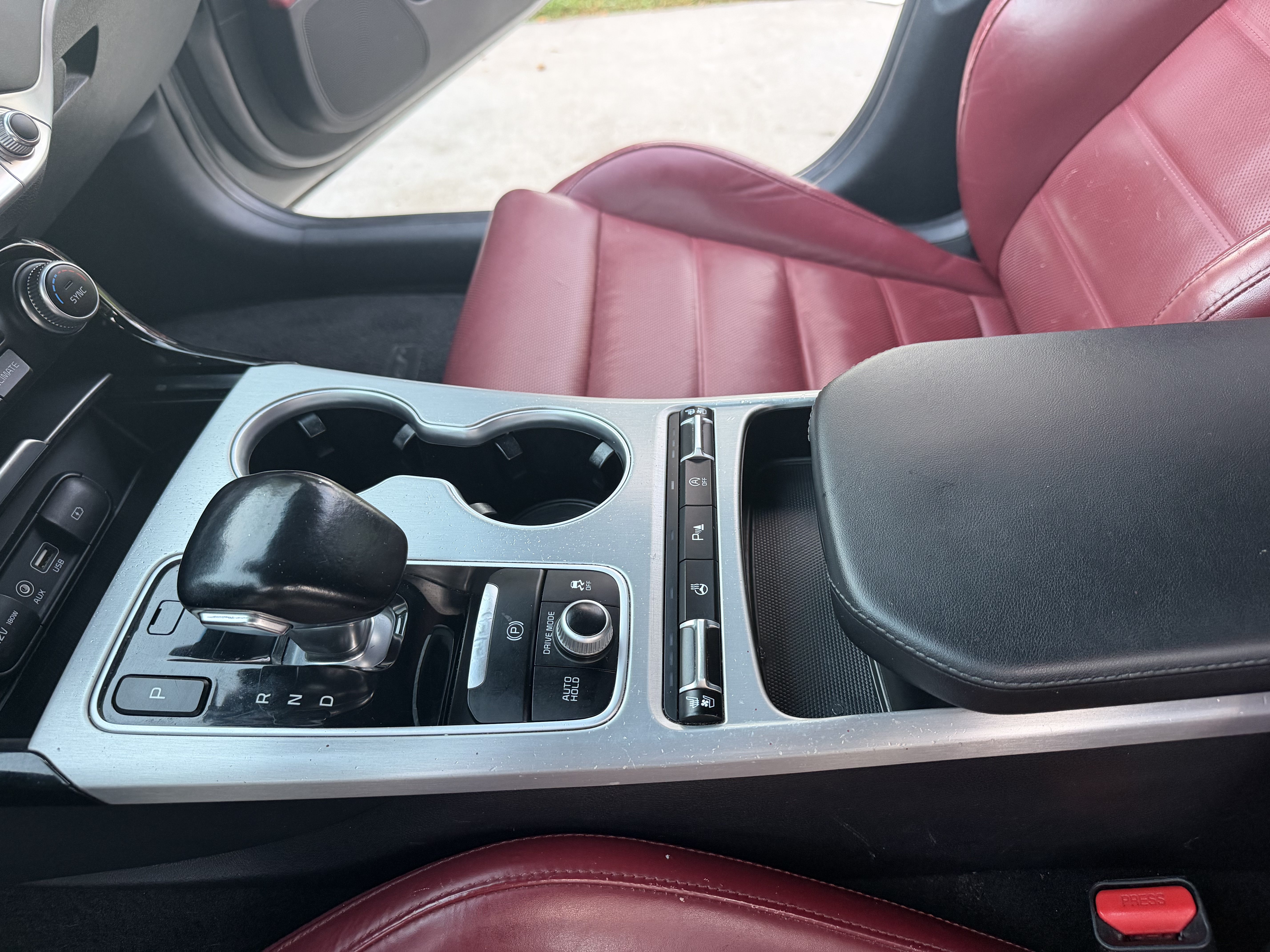 Used 2018 Kia Stinger GT2 AWD/4WD image 21