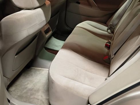 Used 2007 Toyota Camry LE image 14