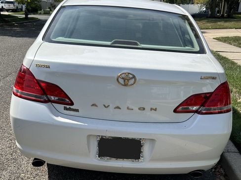 Used 2006 Toyota Avalon Limited image 5