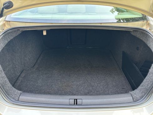 Used 2010 Volkswagen Jetta TDI image 14