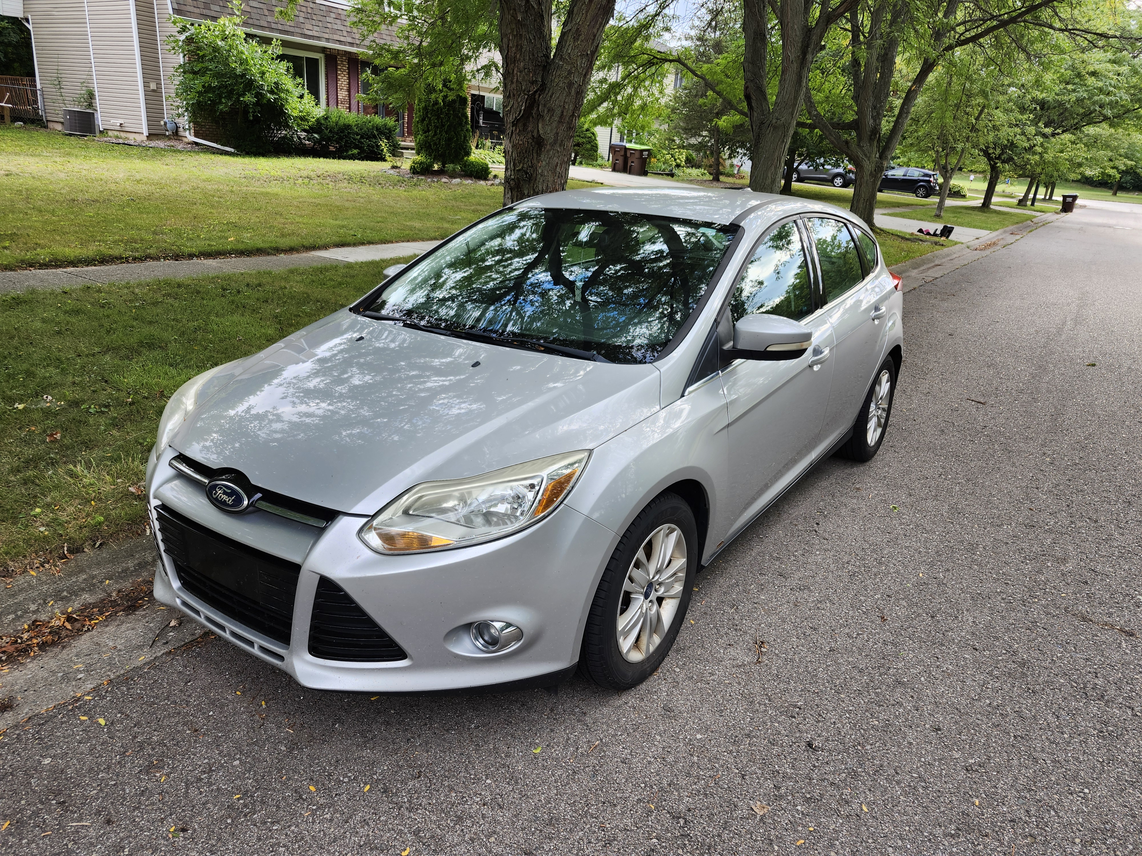 Used 2012 Ford Focus SEL FWD image 11