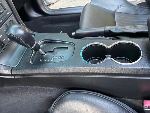 Used 2004 Ford Thunderbird image 14