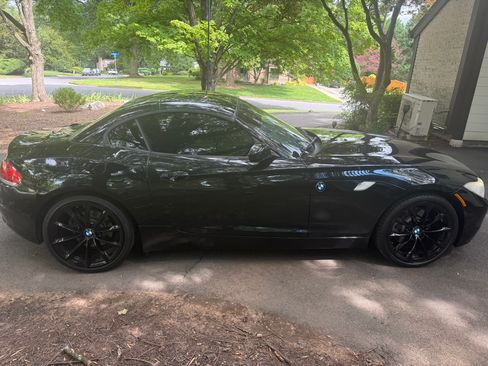 Used 2009 BMW Z4 sDrive35i RWD image 9
