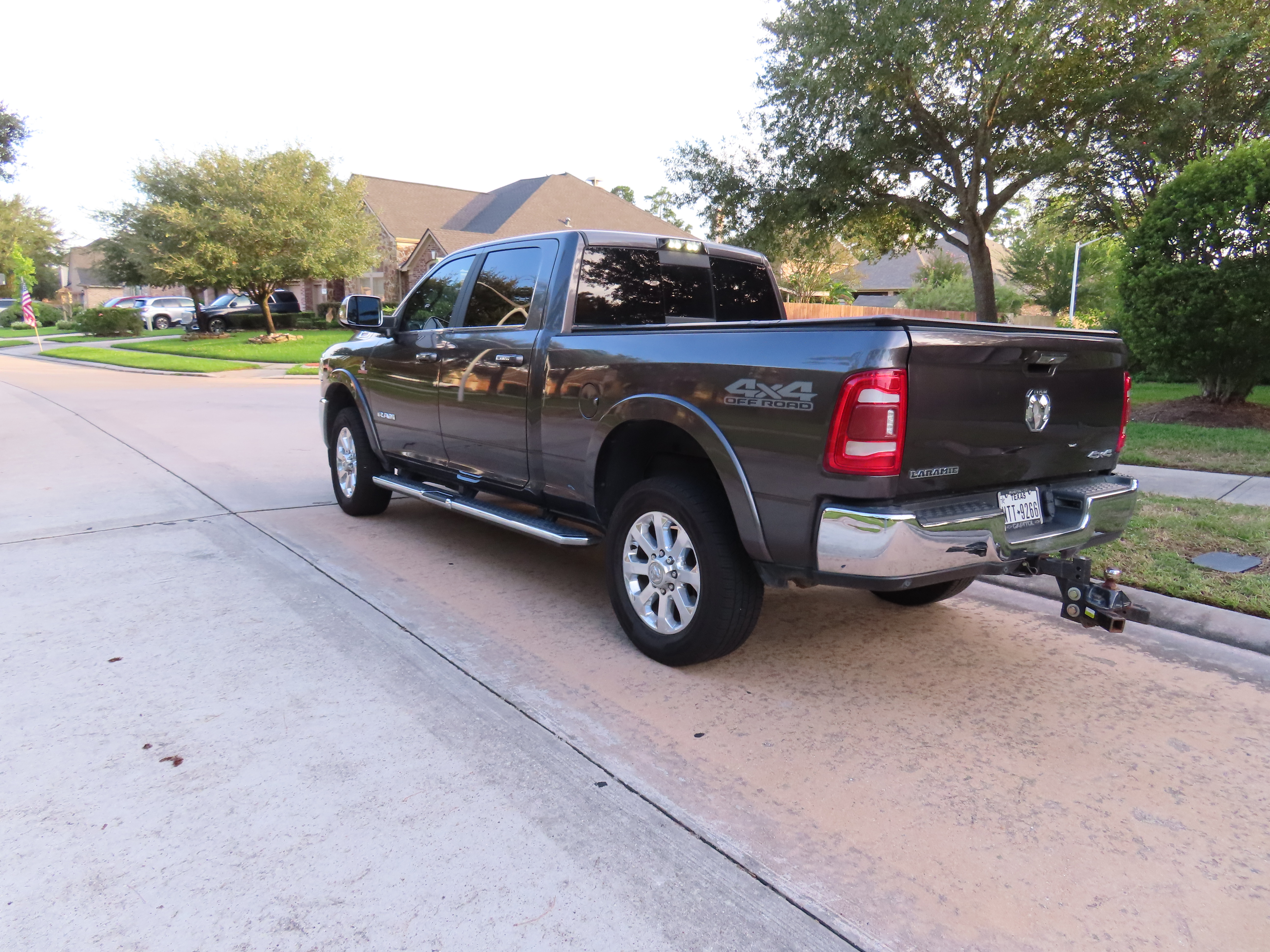 Used 2021 RAM 2500 Laramie AWD/4WD image 2