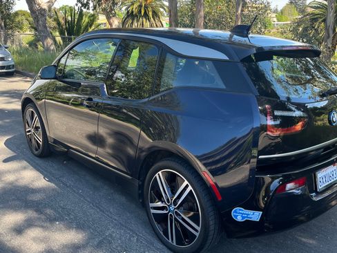 Used 2021 BMW i3 image 12