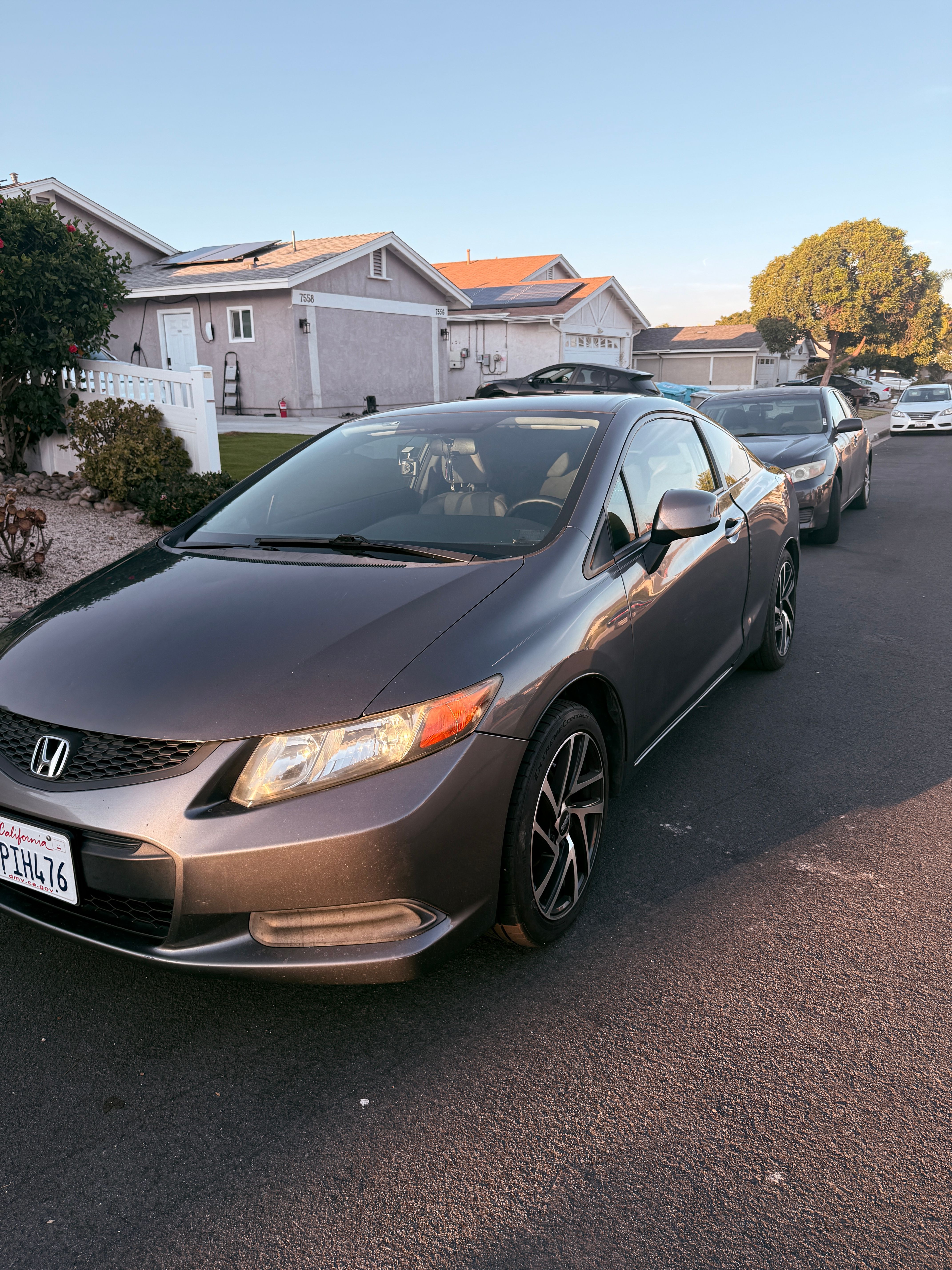Used 2012 Honda Civic LX image 2