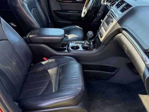 Used 2015 GMC Acadia Denali image 17