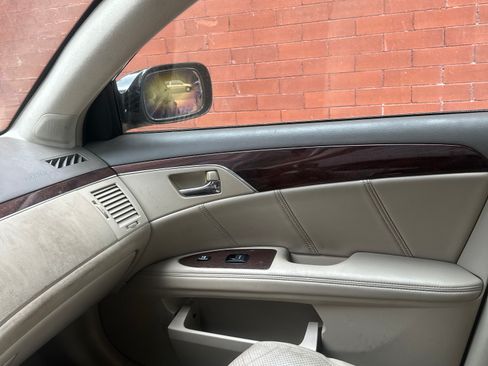 Used 2009 Toyota Avalon XL FWD image 6