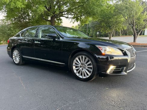 Used 2015 Lexus LS 460 AWD w/ Comfort Package image 4
