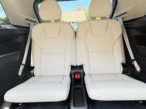 Used 2022 Volvo XC90 T8 Inscription Expression w/ Advanced Package AWD/4WD image 26