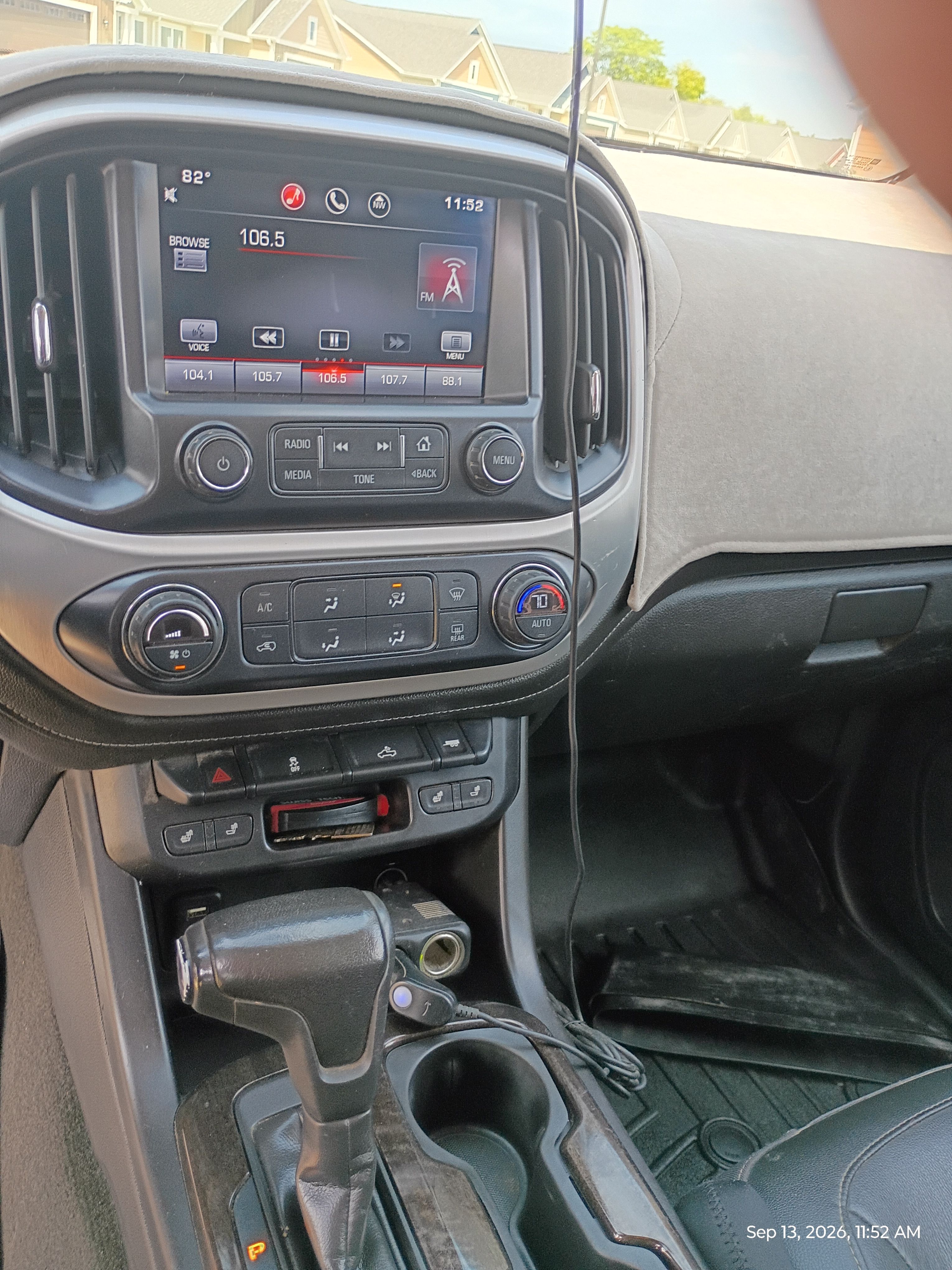 Used 2015 GMC Canyon SLT AWD/4WD image 14