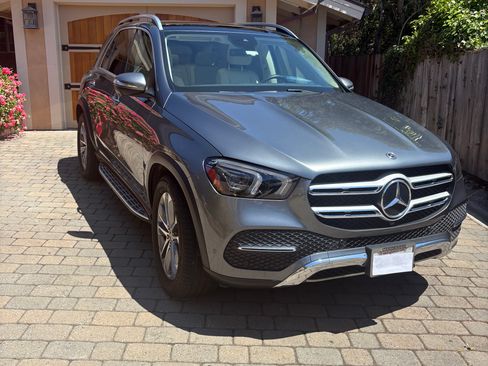 Used 2021 Mercedes-Benz GLE 350 4MATIC image 1