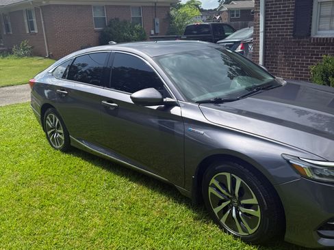 Used 2018 Honda Accord EX-L image 6