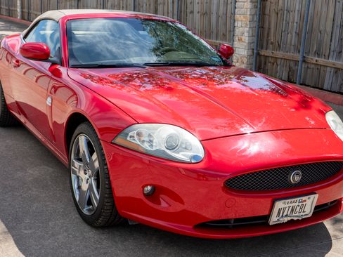 Used 2008 Jaguar XK Convertible RWD image 8