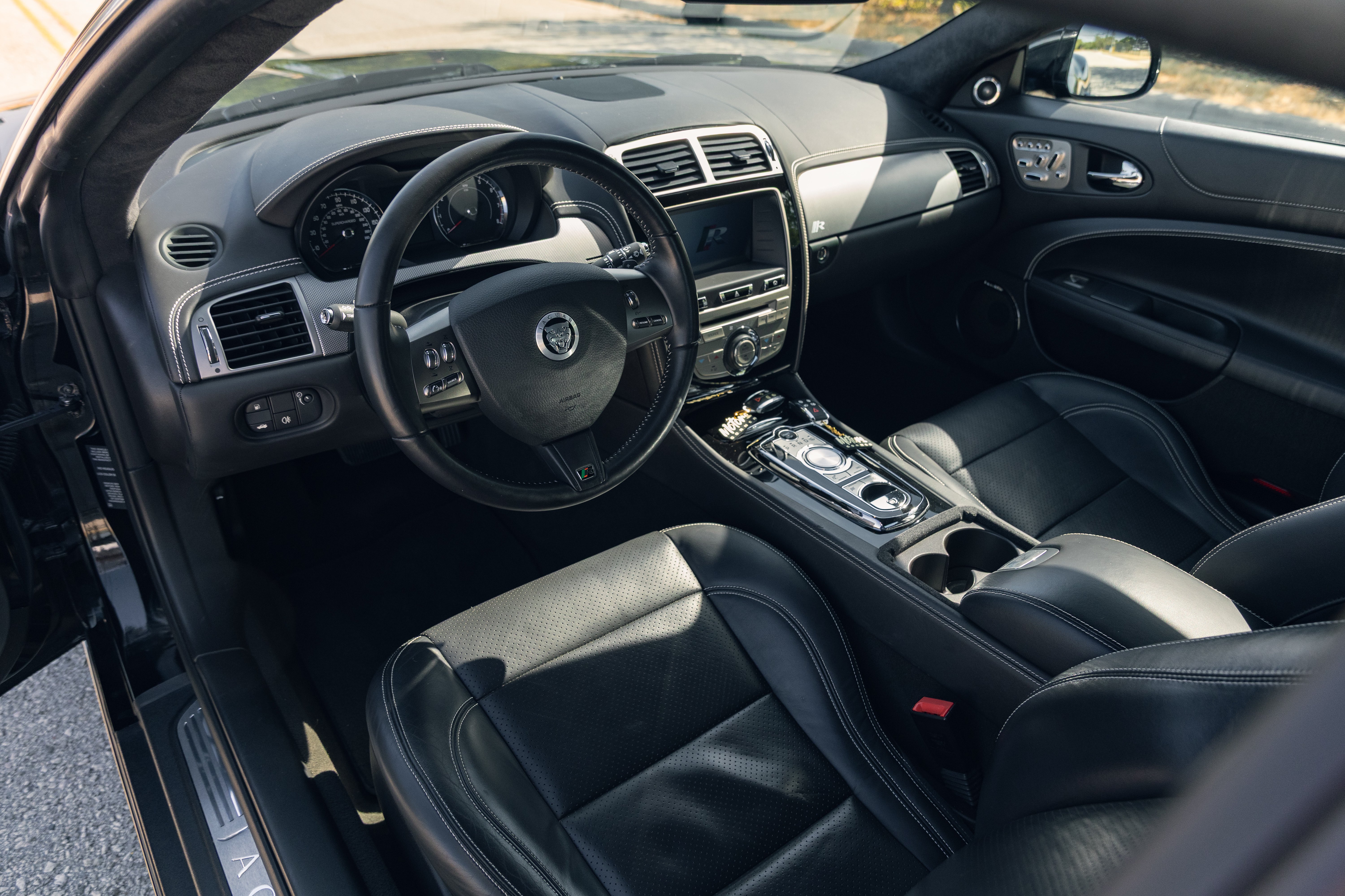 Used 2011 Jaguar XK R RWD image 16