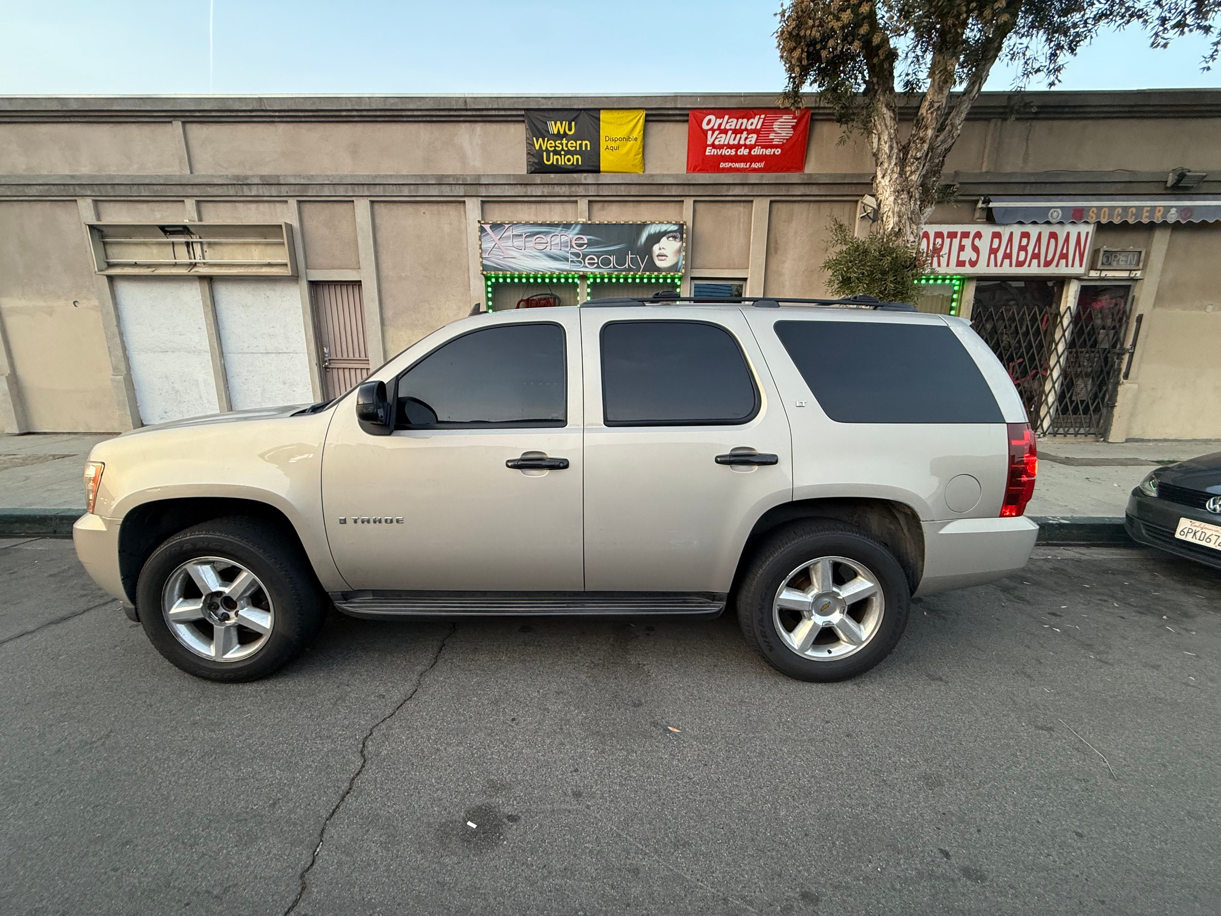 Used 2007 Chevrolet Tahoe LT w/ 1LT Special Edition RWD image 4