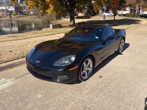 Used 2007 Chevrolet Corvette Coupe image 10