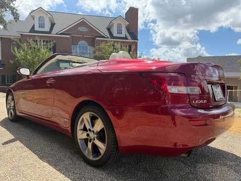 Used 2010 Lexus IS 350C RWD image 14