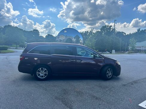 Used 2012 Honda Odyssey EX image 6
