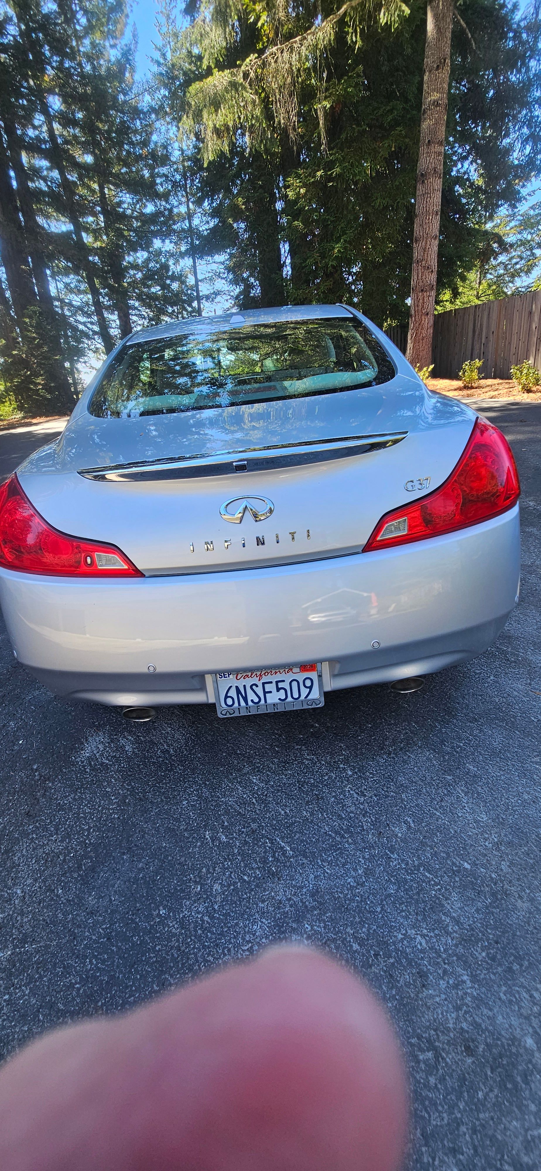 Used 2010 INFINITI G37 Journey w/ Premium Pkg RWD image 4