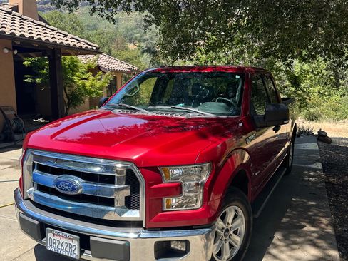 Used 2016 Ford F150 XLT w/ Equipment Group 301A Mid RWD image 10